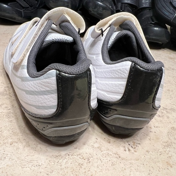 New women’s shimano cycling/ racing/ spinning shoes 🚵♀️ - Picture 8 of 8